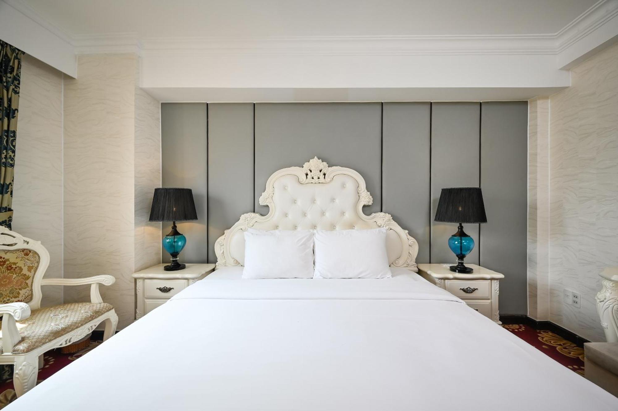 California Saigon Hotel & Rooftop Pool Ho Chi Minh-byen Rom bilde